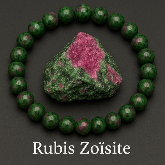 Bracelet en rubis Zoïsite perles vert vif et rouges, avec une pierre brute rubis zoisite au milieu-Bijoux en Pierre Naturelle